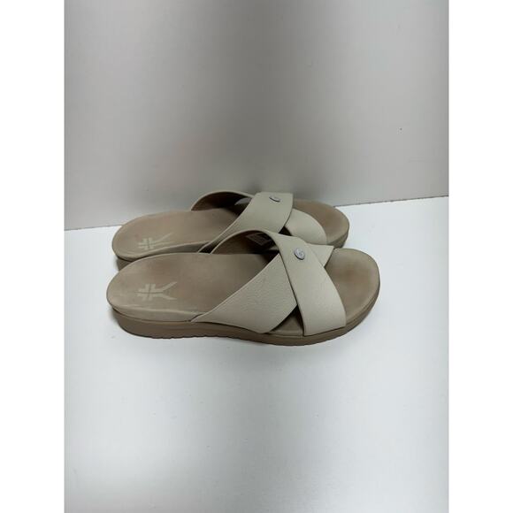 Kuru Cloud Women’s Sandal Sz 9 Cream Color Casual Slip On Comfort Beach - Picture 2 of 9